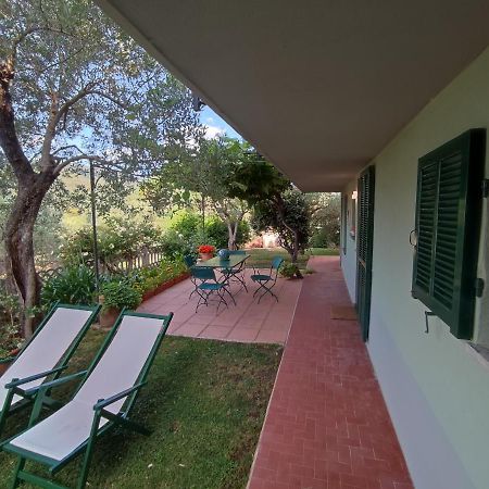 Cisano sul Neva Independent Apartment With A Fabulous Patio - Casa Penny מראה חיצוני תמונה